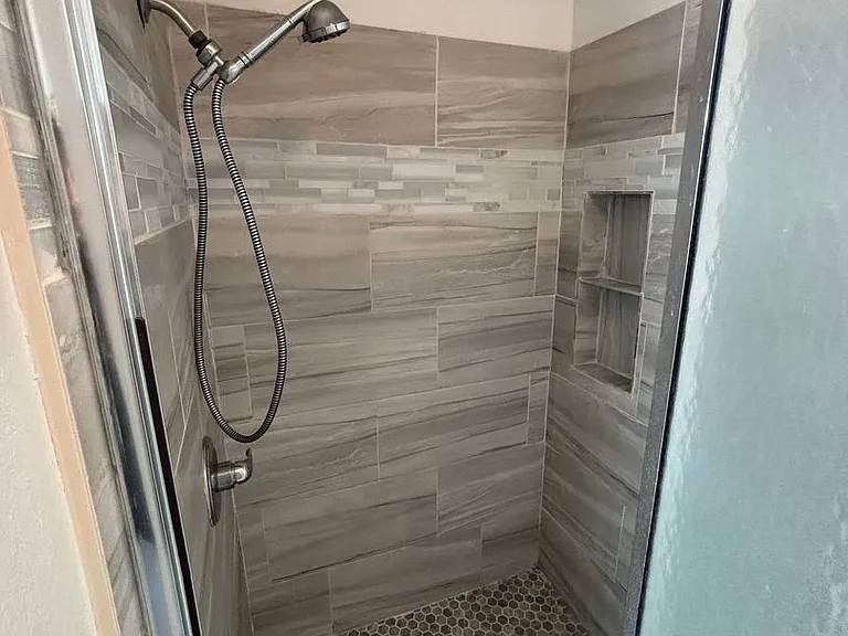 205 Golf Aire Blvd — Photo 16