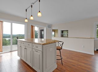 33 Cornell Rd, Danbury, CT 06811