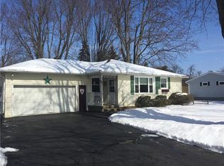 550 Heim Rd, Getzville, NY 14068