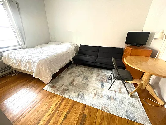 Rented by Oxford Property Group | media 1