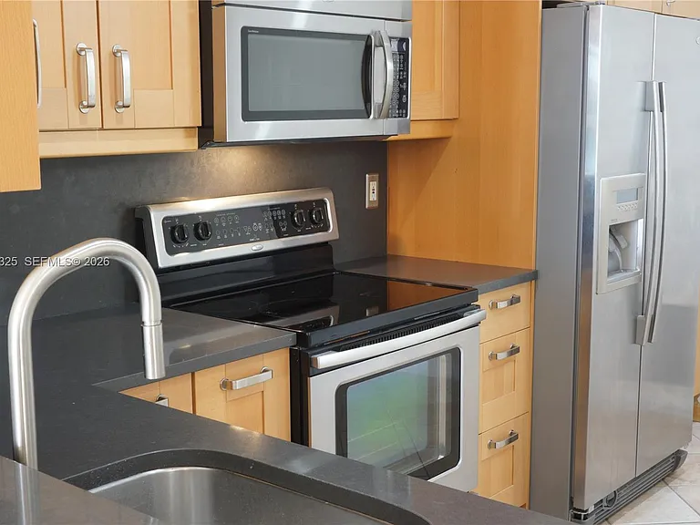 1868 Salerno Cir #1868 — Photo 8