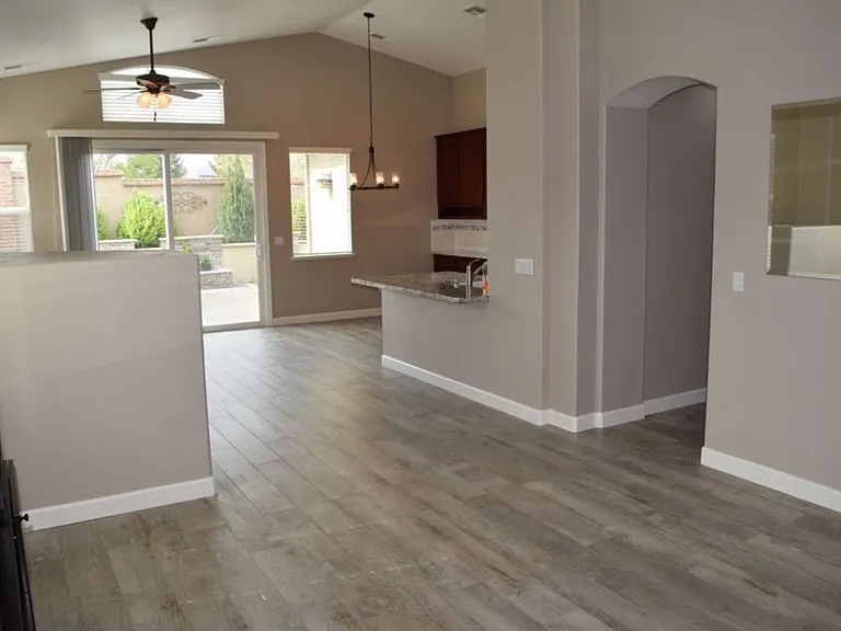 1902 Horseshoe Glen Cir — Photo 15
