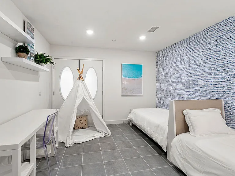 3440 Doheny Way — Photo 10