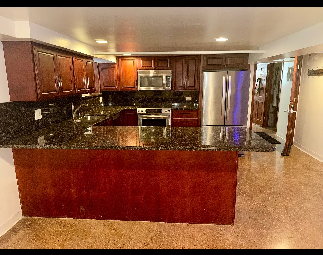 2 bed, 950 sqft, $1,200 — Photo 4