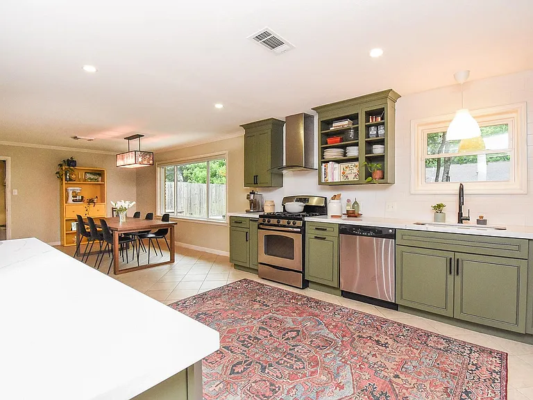 5602 McKnight St — Photo 9