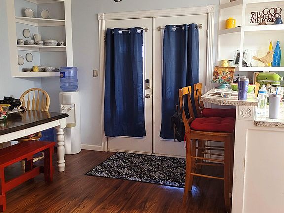 5th image of 1 Sheri Ln