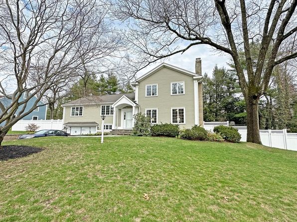 9 Lantern Rd, Belmont, MA 02478