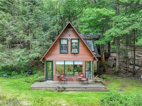 10 Dean Road, Sparrowbush, NY 12780