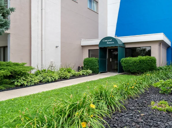 1133 N 7th St APT 704, Rochelle, IL 61068