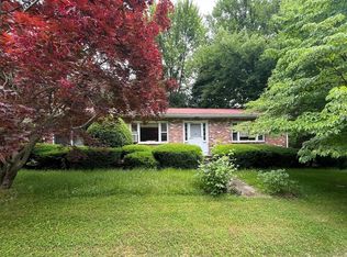 46 Winthrop St, Northampton, MA 01060