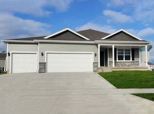 3219 Heartland Ct SE, Altoona, IA 50009