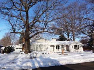 1819 Debra Ln, Green Bay, WI 54302