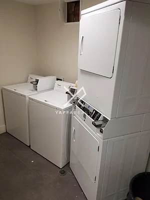 Rented by Yaffa Realty LLC | media 9