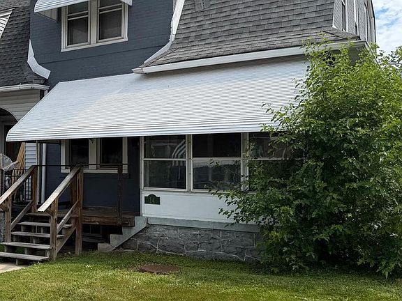 2nd image of 14 Cedar St