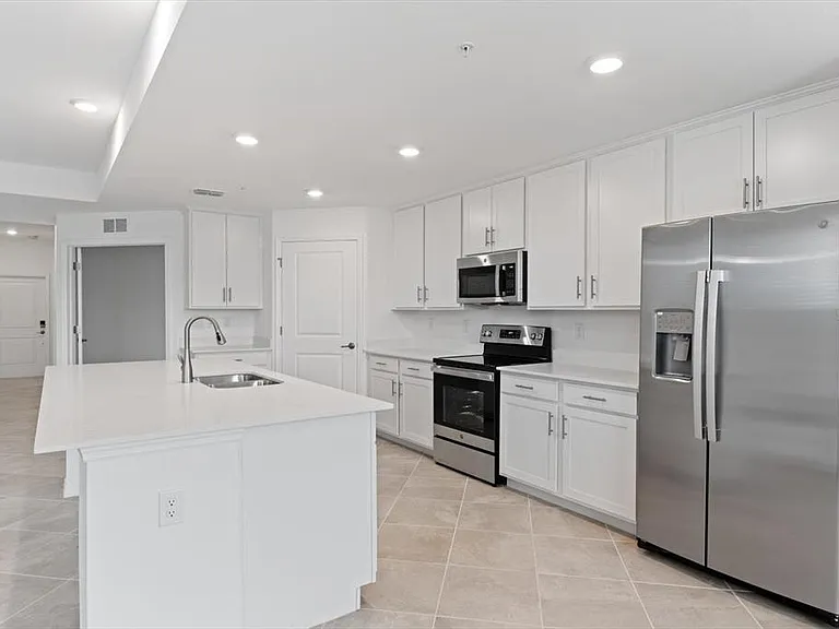 12440 Wellen Golf St #104 — Photo 9