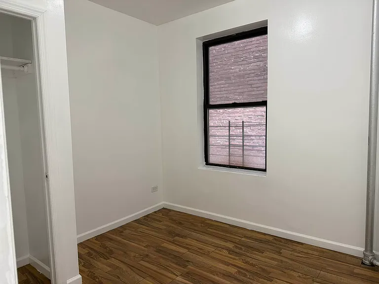 2486 Elm Pl #1B — Photo 7