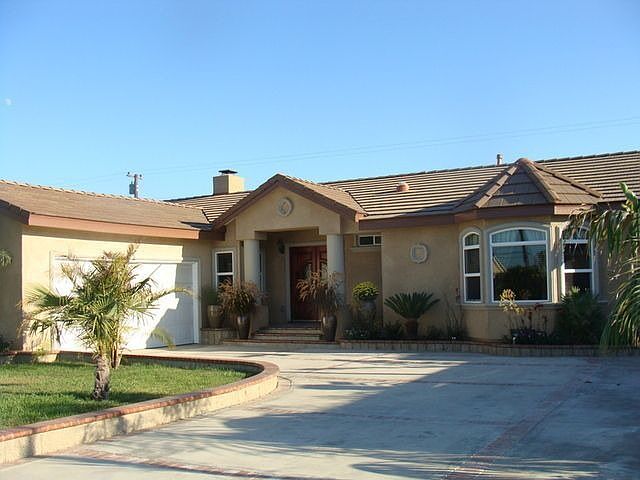 1st image of 8842 Joyzelle Dr