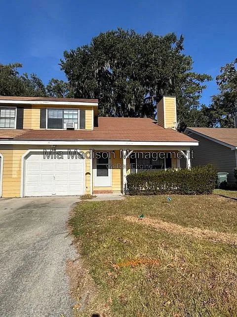 2 bed, 1.5 bath, 1292 sqft, $1,500 — Photo 2
