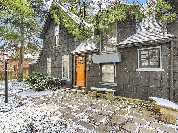 2nd image of 1003 W Church St