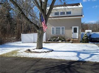 27 Fresh Ponds Rd, Jamesburg, NJ 08831