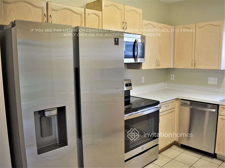 2510 Woods Edge Cir — Photo 6