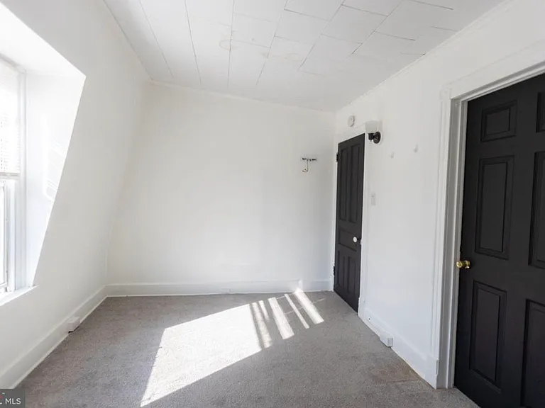 1017 Washington St #2 — Photo 14