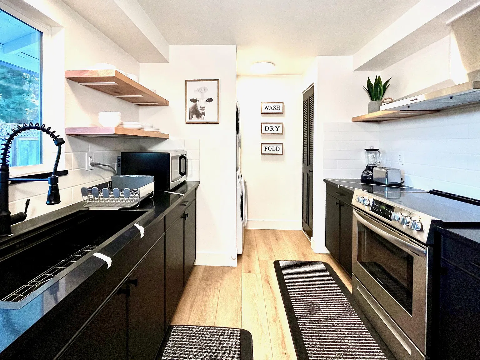1507 SW Overturf Ct — Photo 4