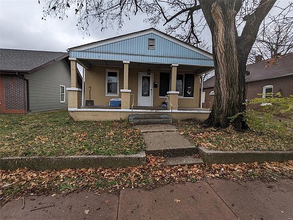 2nd image of 2040 Benton St