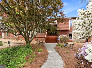 4228 Cove Ct NE, Marietta, GA