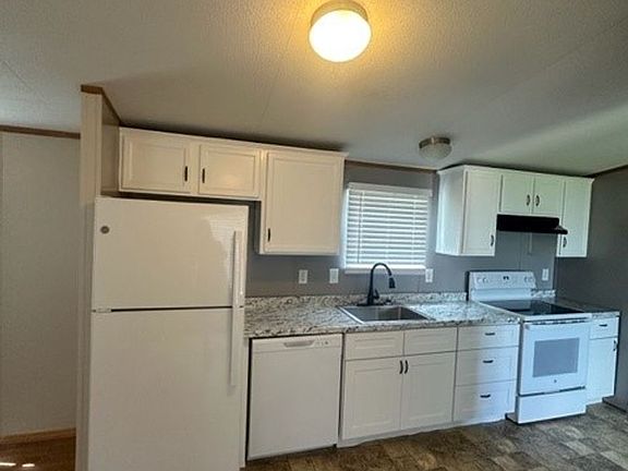 5th image of 2210 Ash Dr #2226