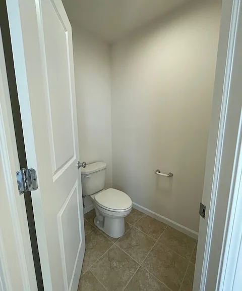 21851 Ashley St — Photo 10