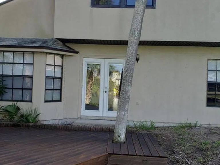 2575 Palm Lake Dr — Photo 8