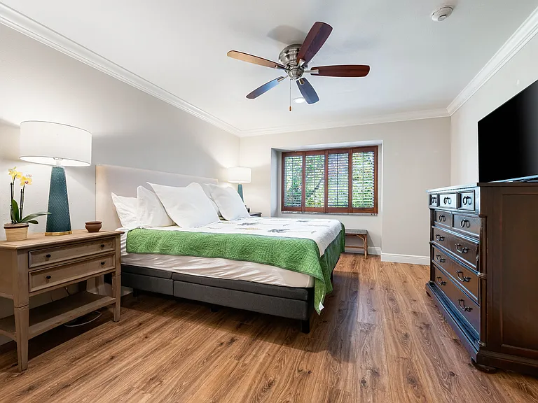 858 Hudson Ave #1 — Photo 21