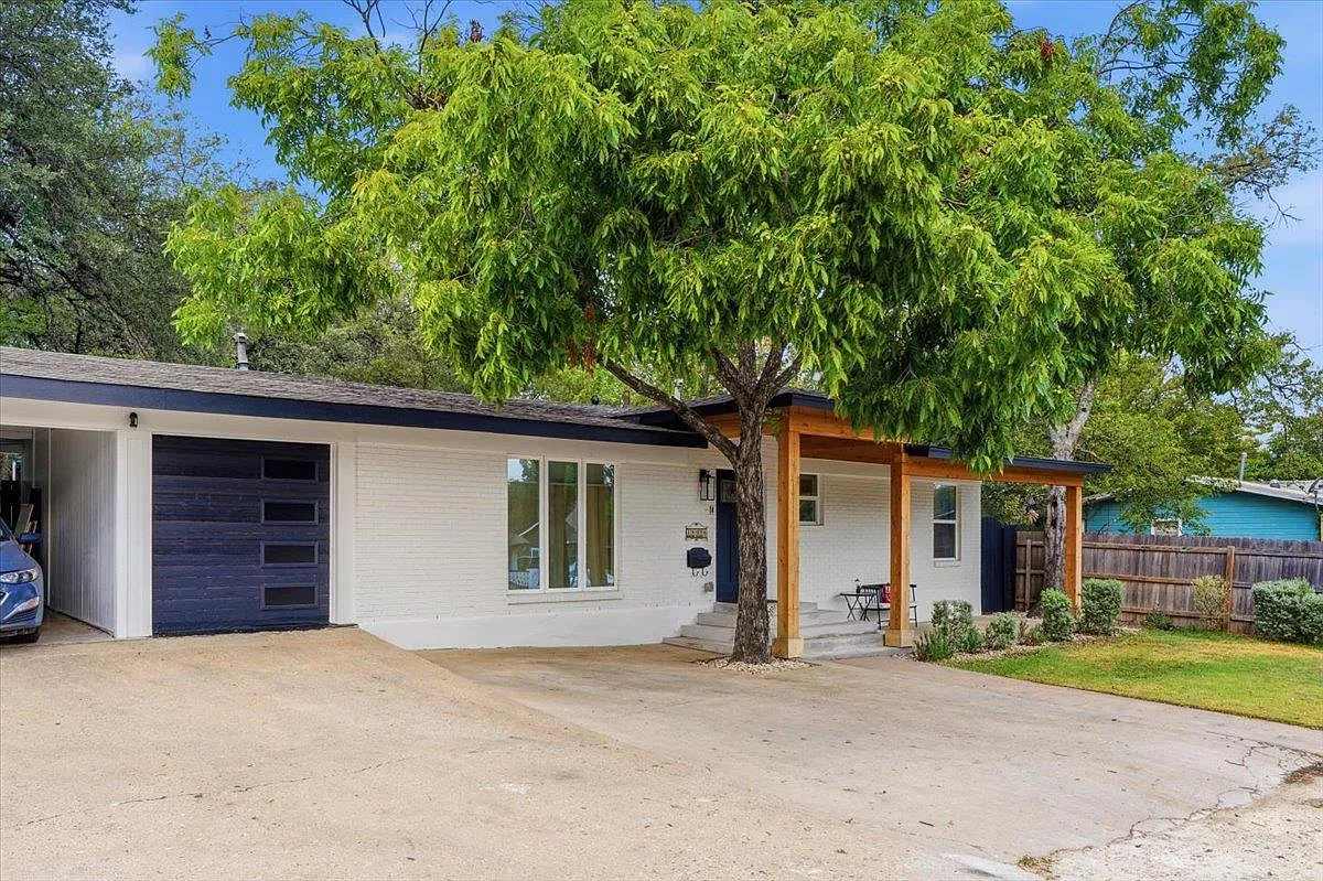 3 bed, 2.0 bath, 1315 sqft, $5,000 — Photo 4