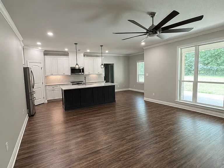 1227 San Salvador Dr — Photo 3