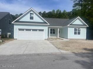 212 Kings Creek Xing, Holly Ridge, NC 28445