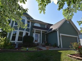 220 N Sunset Ln, Raymore, MO 64083