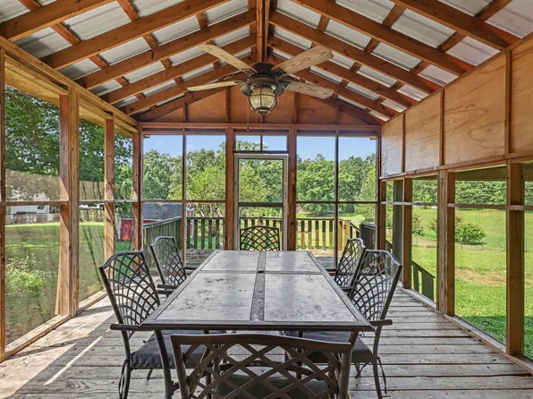 7440 Johnny Crow Rd, Lyles, TN 37098