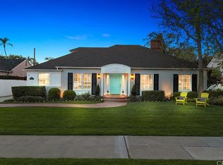 2320 N Heliotrope Dr, Santa Ana, CA 92706