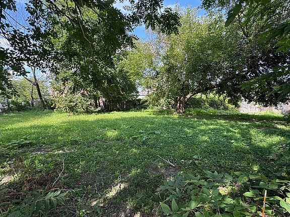 2nd image of 11213 S Vincennes Ave Lot 25-26