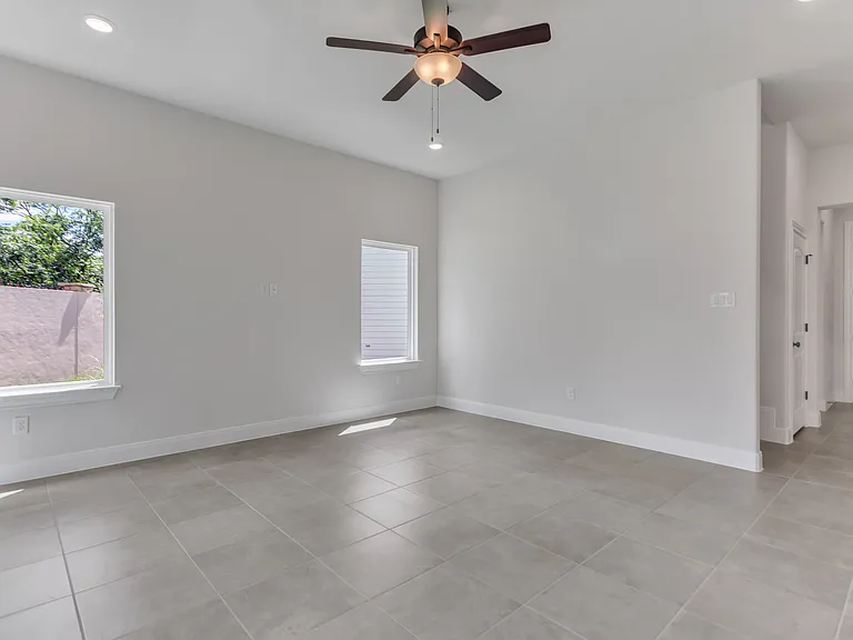 600 Park Cir — Photo 20