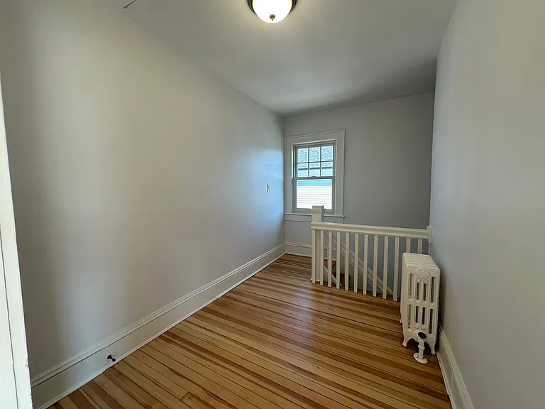 40 Smith St #2 — Photo 2