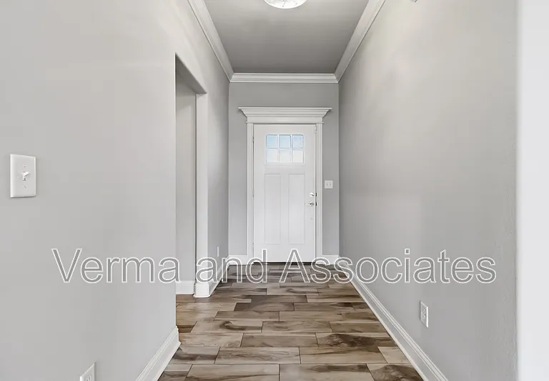 931 E Skyline Loop — Photo 31