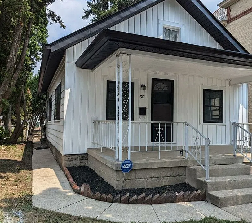 50 Hanford St
