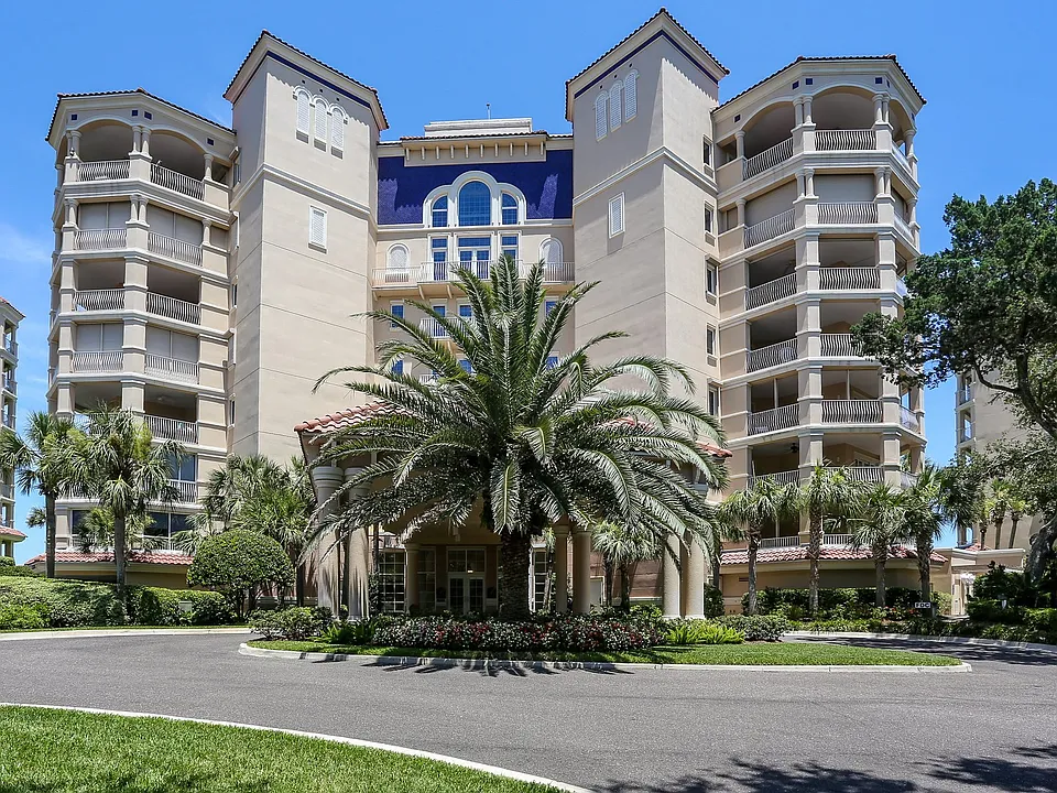 443 Beachside Pl