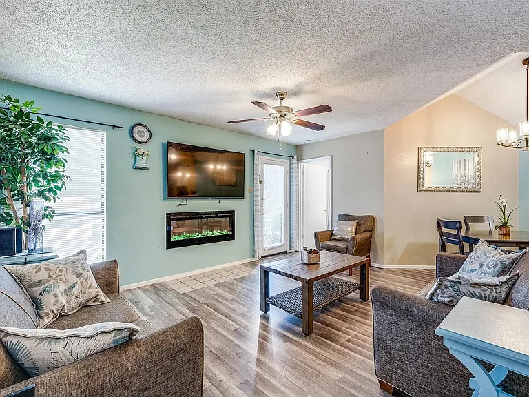 1618 Pecan Chase Cir #72 — Photo 11