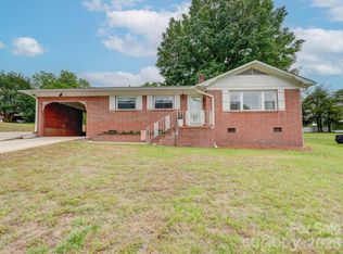 117 Piedmont Dr, Kannapolis, NC 28081