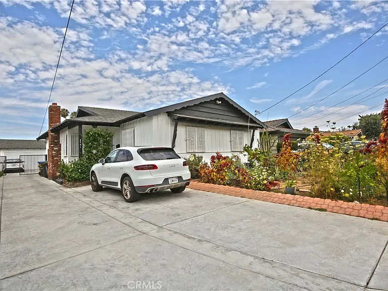 4851 Willmonte Ave — Photo 1