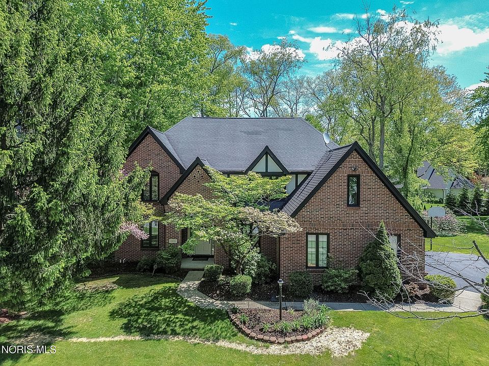 1st image of 2910 Tracewood Dr