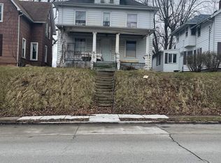 1620 12th Ave, Moline, IL 61265